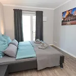 Supreme Dream Mit Terrasse Und Parkplatz - 110m² Dresden