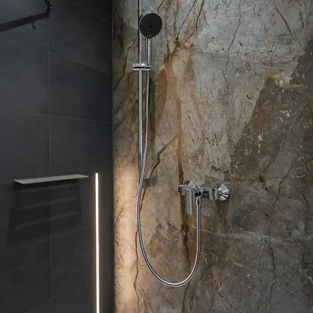 Supreme Dream Mit Terrasse Und Parkplatz - 110m² * Dresden