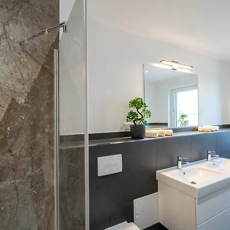 Apartmán Supreme Dream Mit Terrasse Und Parkplatz - 110m² *