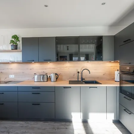 Supreme Dream Mit Terrasse Und Parkplatz - 110m² 아파트